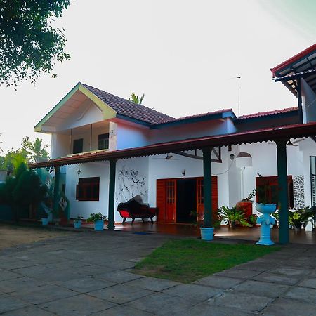 Anila Beach Inn Тангалле Екстер'єр фото